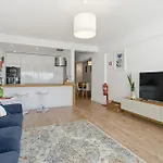 Fairstay - With Sea View