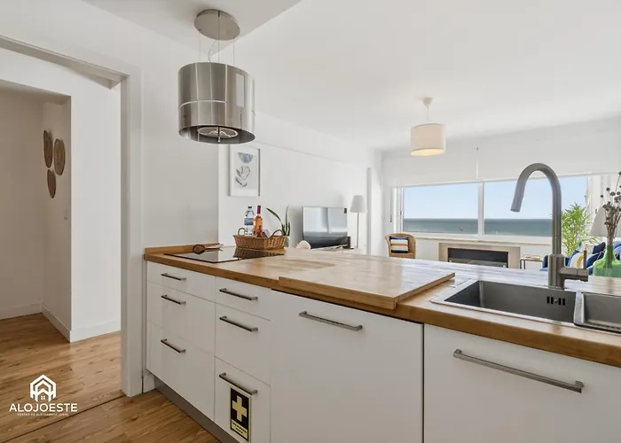 Fairstay - With Sea View Santa Cruz