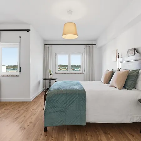 Διαμέρισμα Fairstay - With Sea View