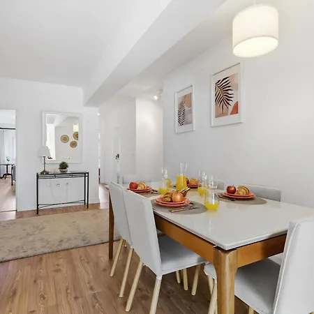 Διαμέρισμα Fairstay - With Sea View